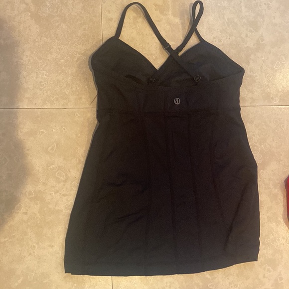 3 Lululemon tops! Amazing bundle 🥰 - Picture 6 of 10